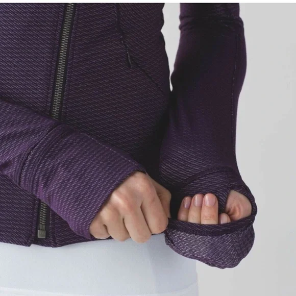 Lululemon Precision Jacket Chain Link Lilac Zinfandel 6 purple asymmetrical zip - Picture 4 of 16